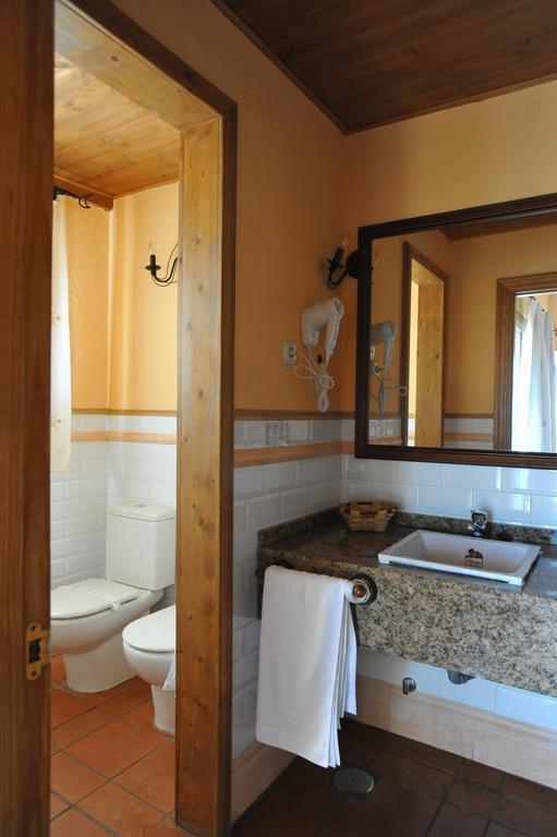Hotel Rural Hosteria Fontivieja Losar De La Vera Rum bild